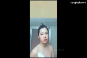 Hot girl naliligo video super sarap